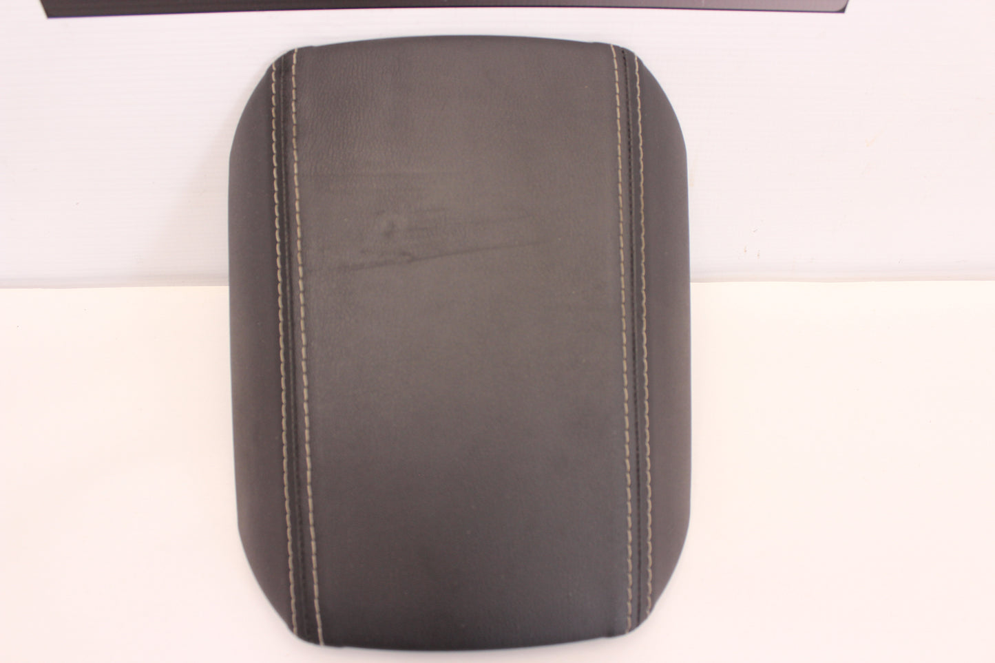 2015 Chevy Camaro SS 1LE Center Console Lid 92235717 OEM - Day's Parts Yard
