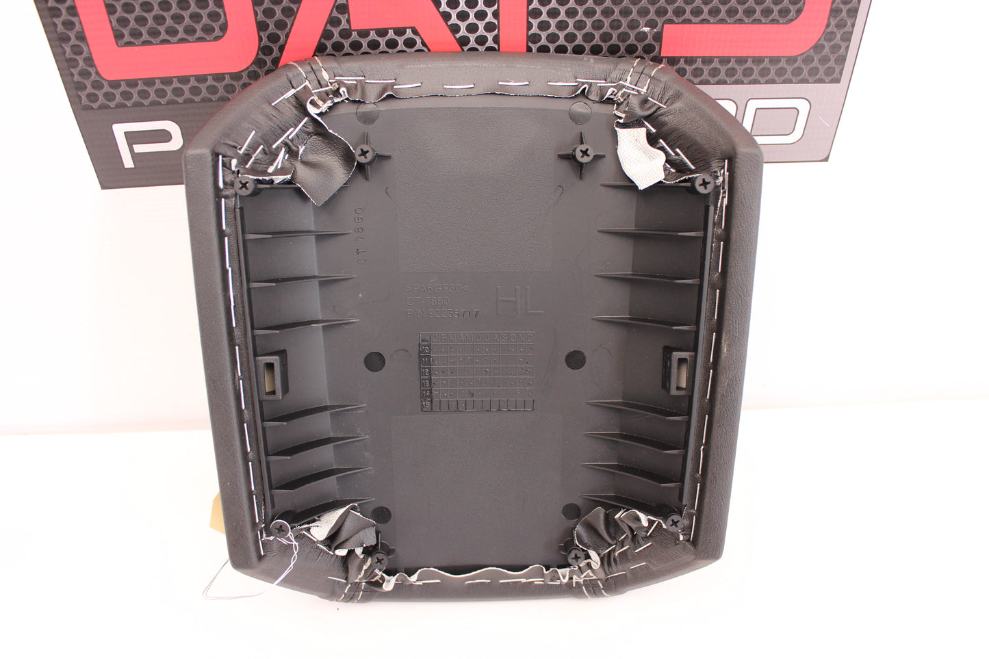 2015 Chevy Camaro SS 1LE Center Console Lid 92235717 OEM - Day's Parts Yard