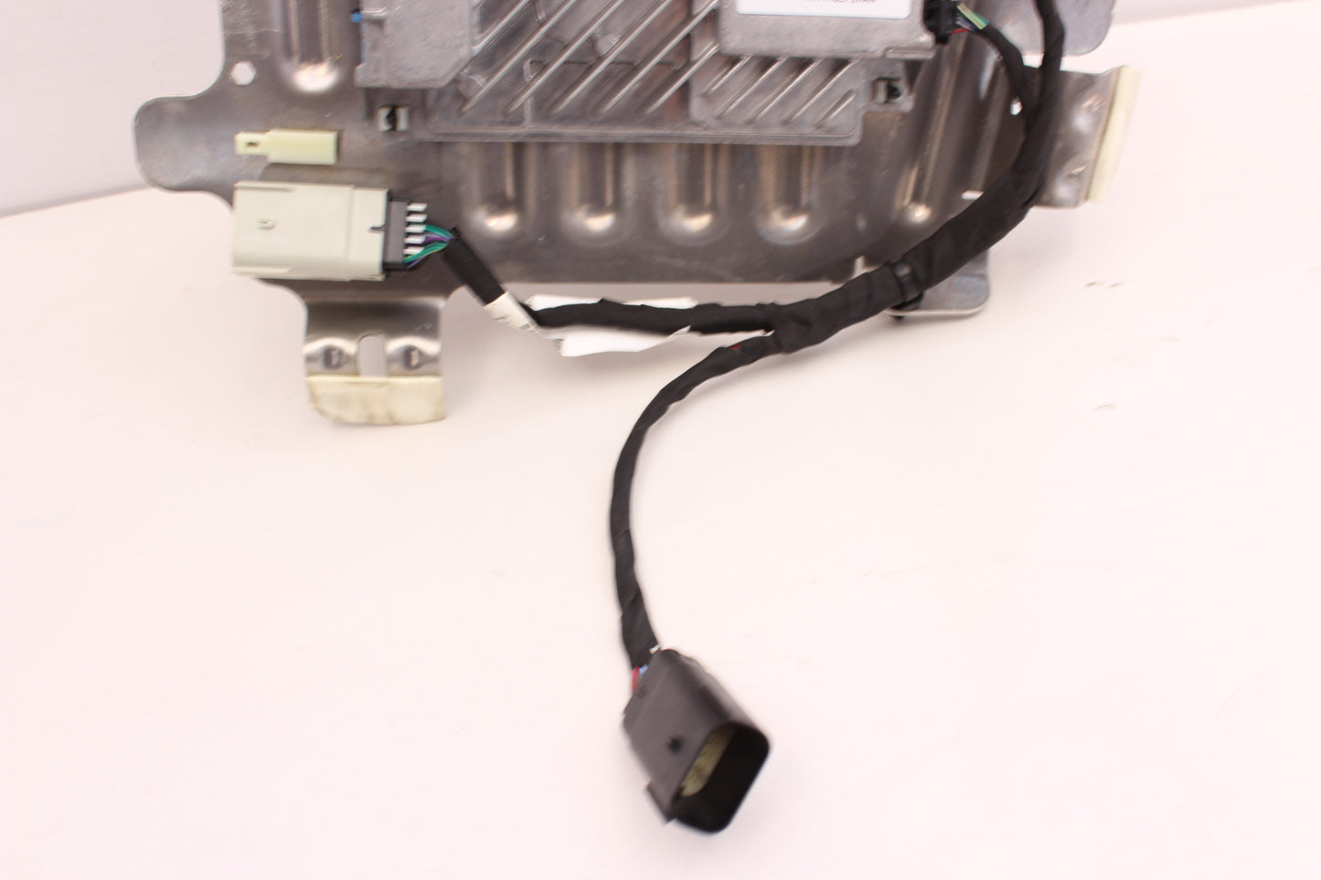 2018 Chevy Camaro ZL1 Performance Data Recovery w/ Bracket 84248133 OEM - Day's Parts Yard