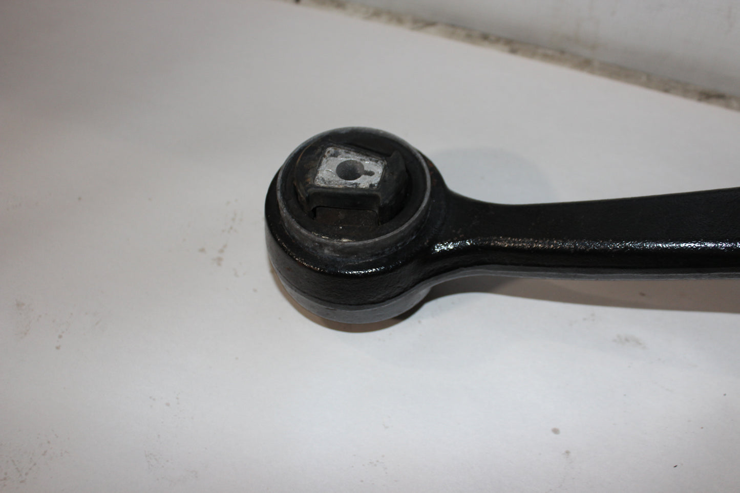 2009 Pontiac G8 GT Front RH Passenger Lower Control Arm OEM - Day's Parts Yard