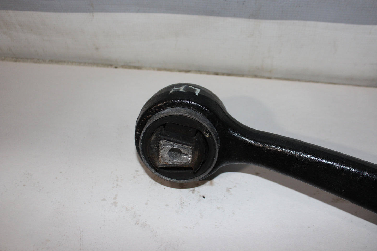 2009 Pontiac G8 Front LH Lower Driver Control Arm OEM - Day's Parts Yard