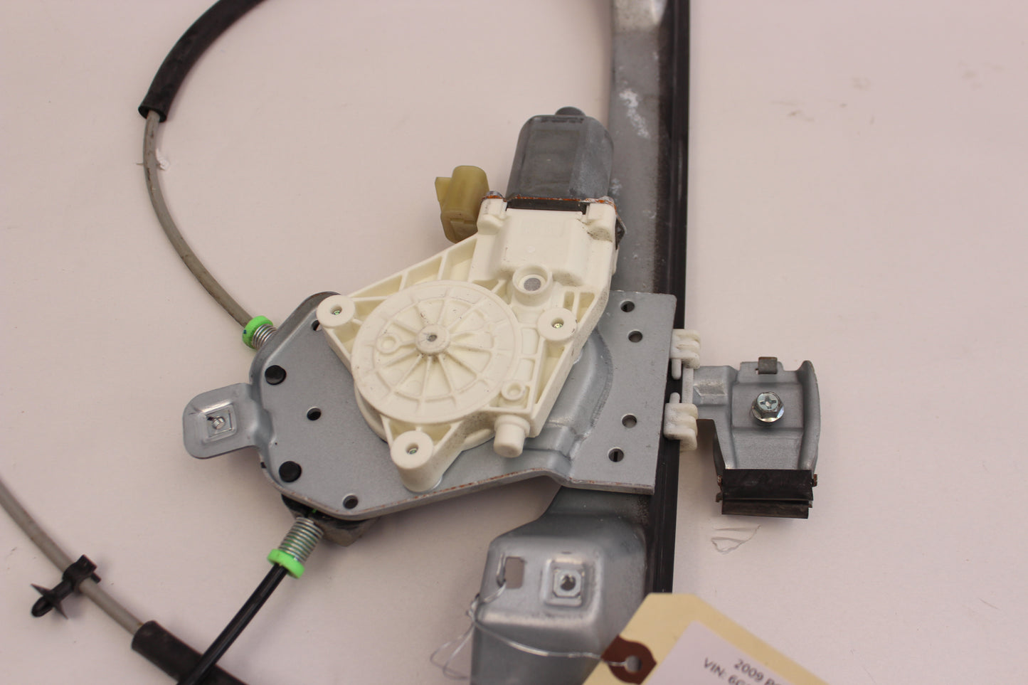 2009 Pontiac G8 Front RH Passenger Door Window Motor Regulator OEM - Day's Parts Yard
