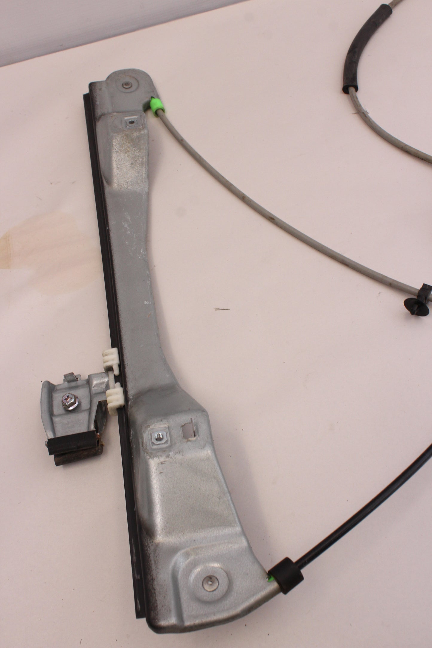 2009 Pontiac G8 Front RH Passenger Door Window Motor Regulator OEM - Day's Parts Yard