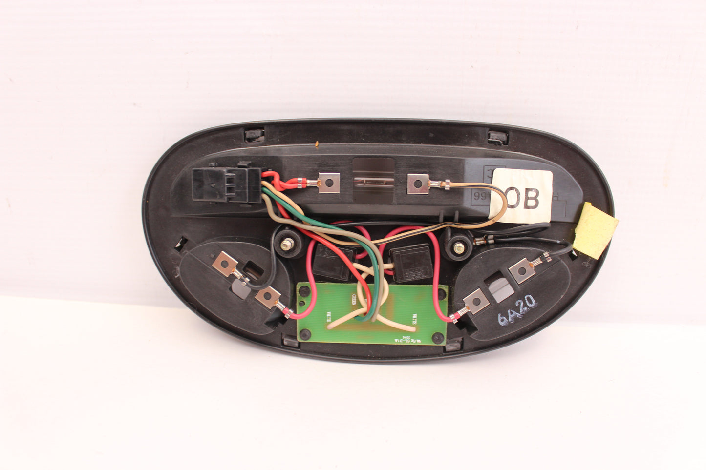 2005 Pontiac GTO Holden Reading Dome Light OEM - Day's Parts Yard