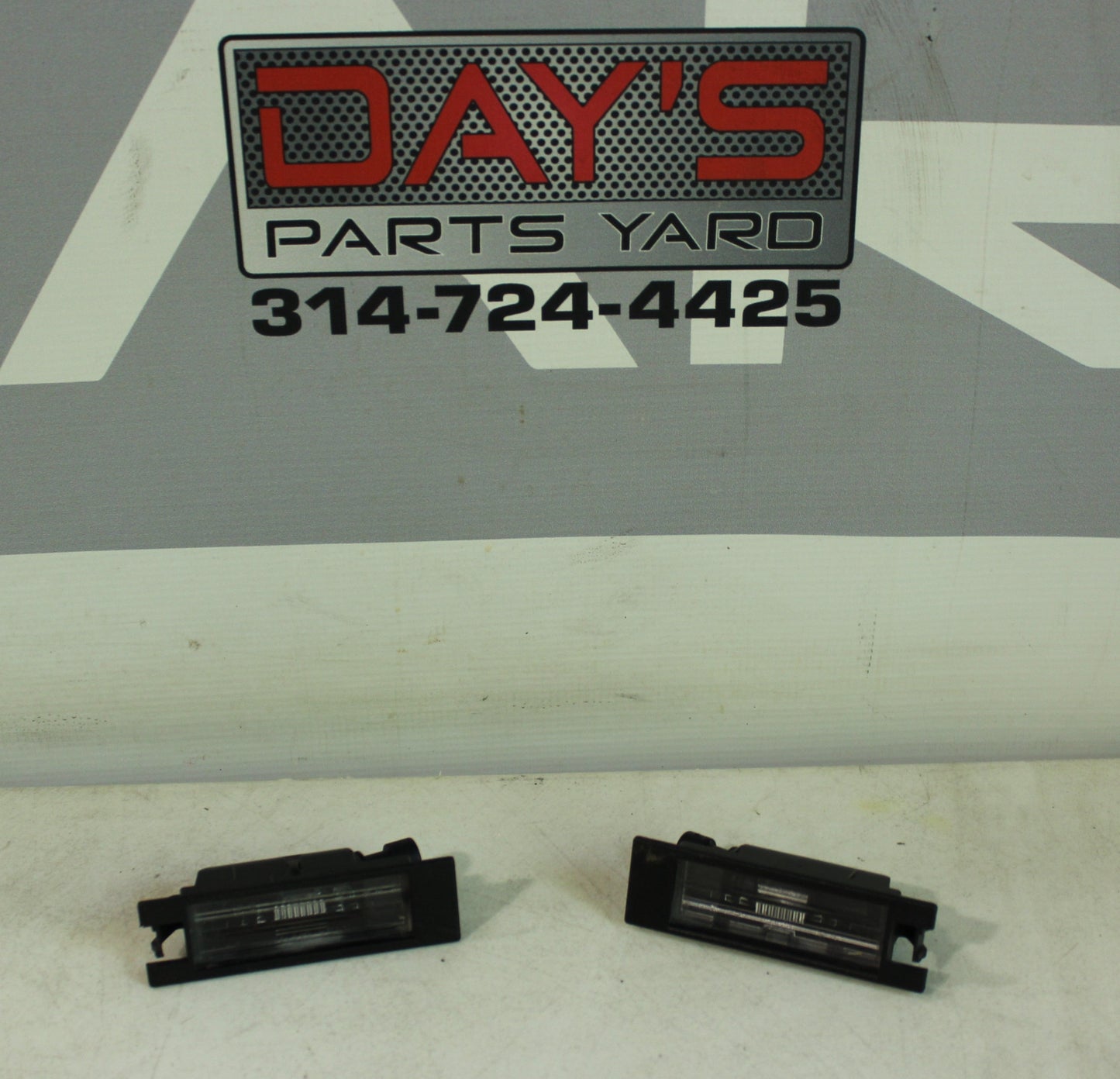 2020 Chevy Camaro SS License Plate Tag Lights Set OEM - Day's Parts Yard
