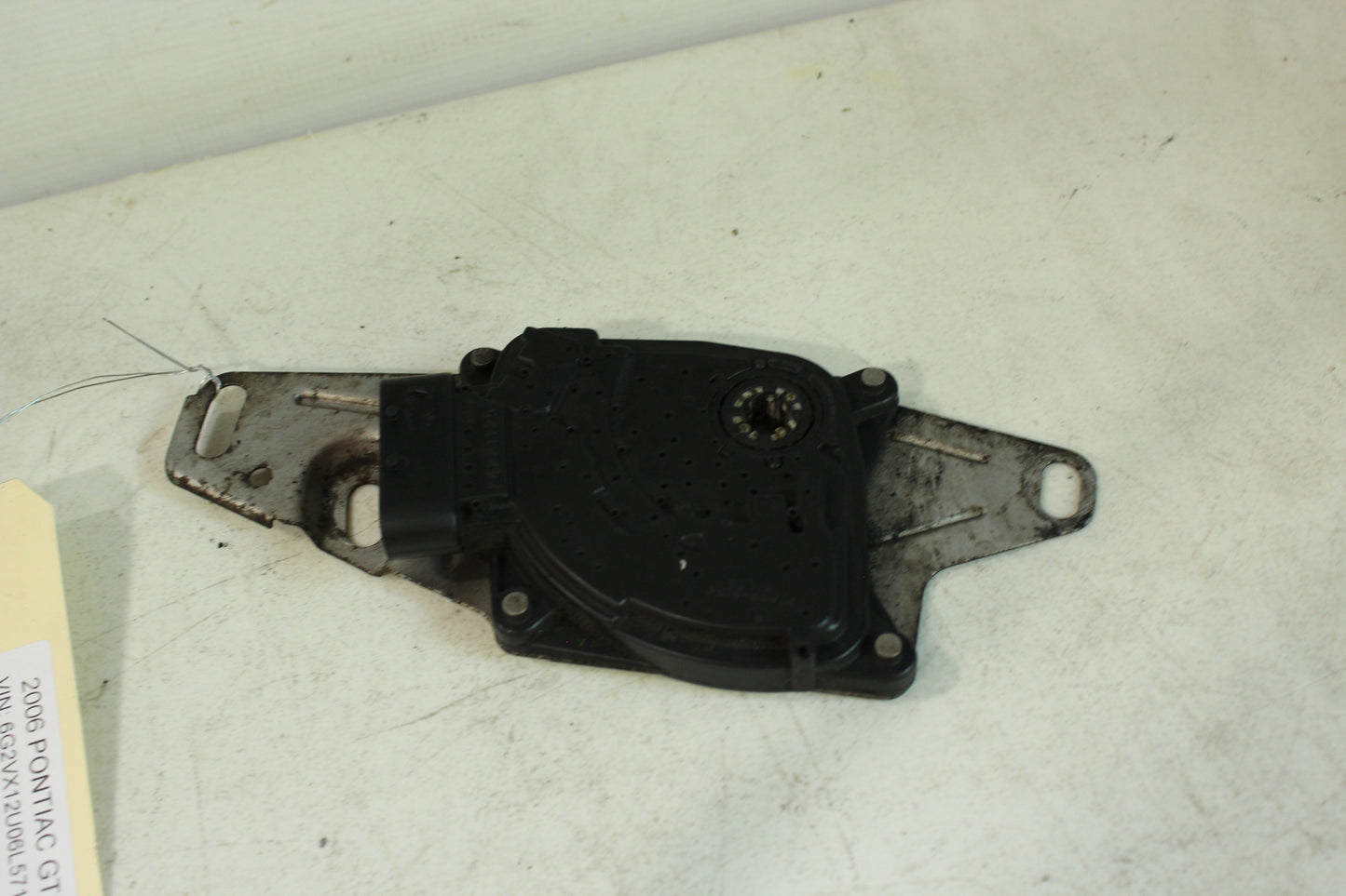 2006 Pontiac GTO Neutral Safety Transmission Switch 24221125 OEM - Day's Parts Yard