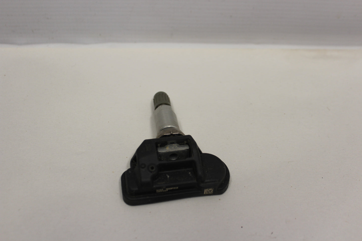 2015 Chevy SS Sedan Tire Pressure Sensor 13581559 OEM - Day's Parts Yard