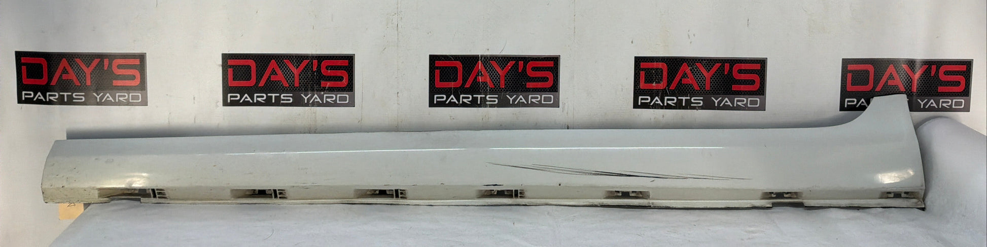 Lh rocker - Day's Parts Yard