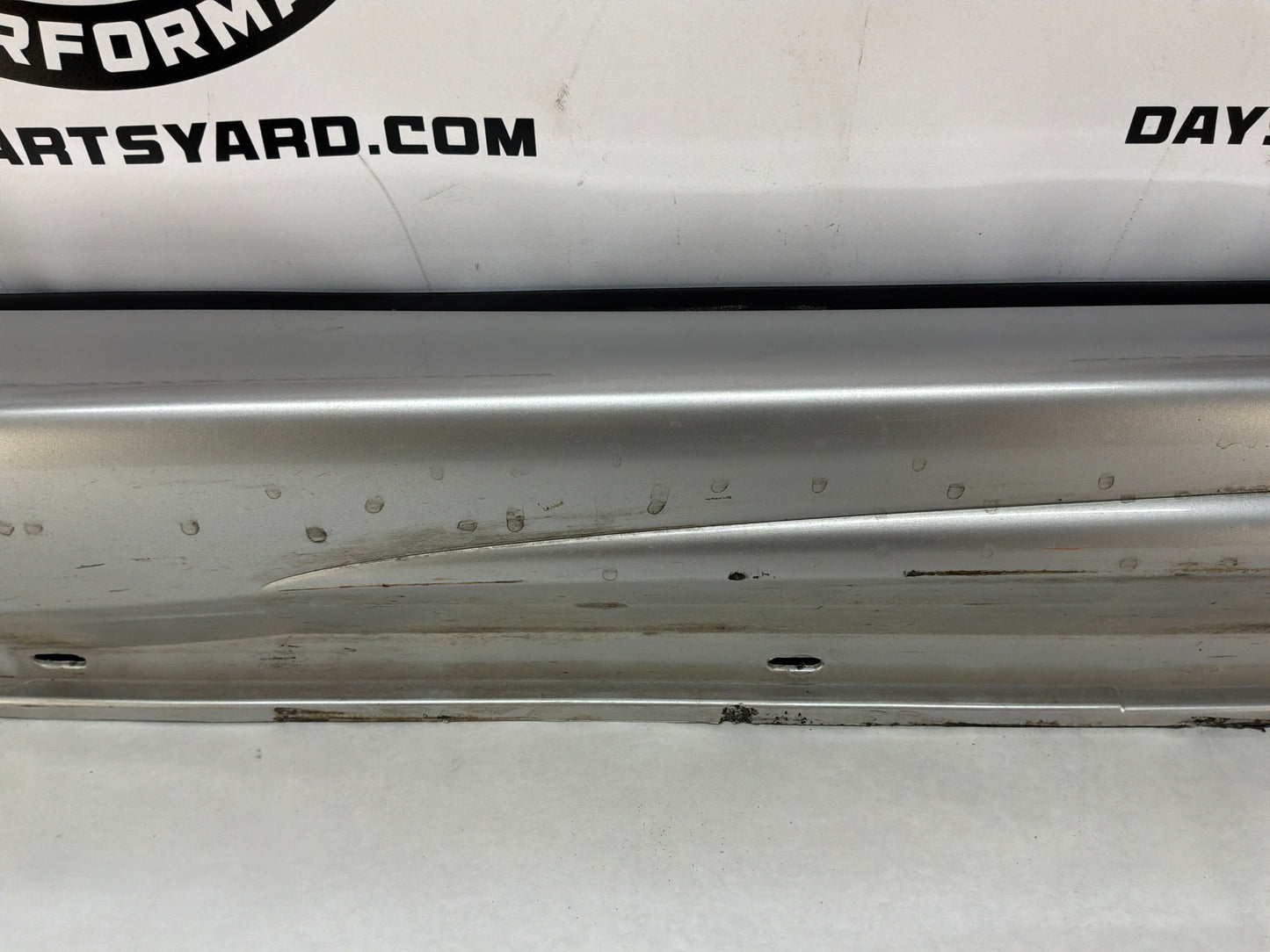2005 Pontiac GTO LH Driver Rocker Molding Side Skirt Trim Panel OEM
