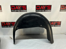 Rear lh wheel liner - Day's Parts Yard