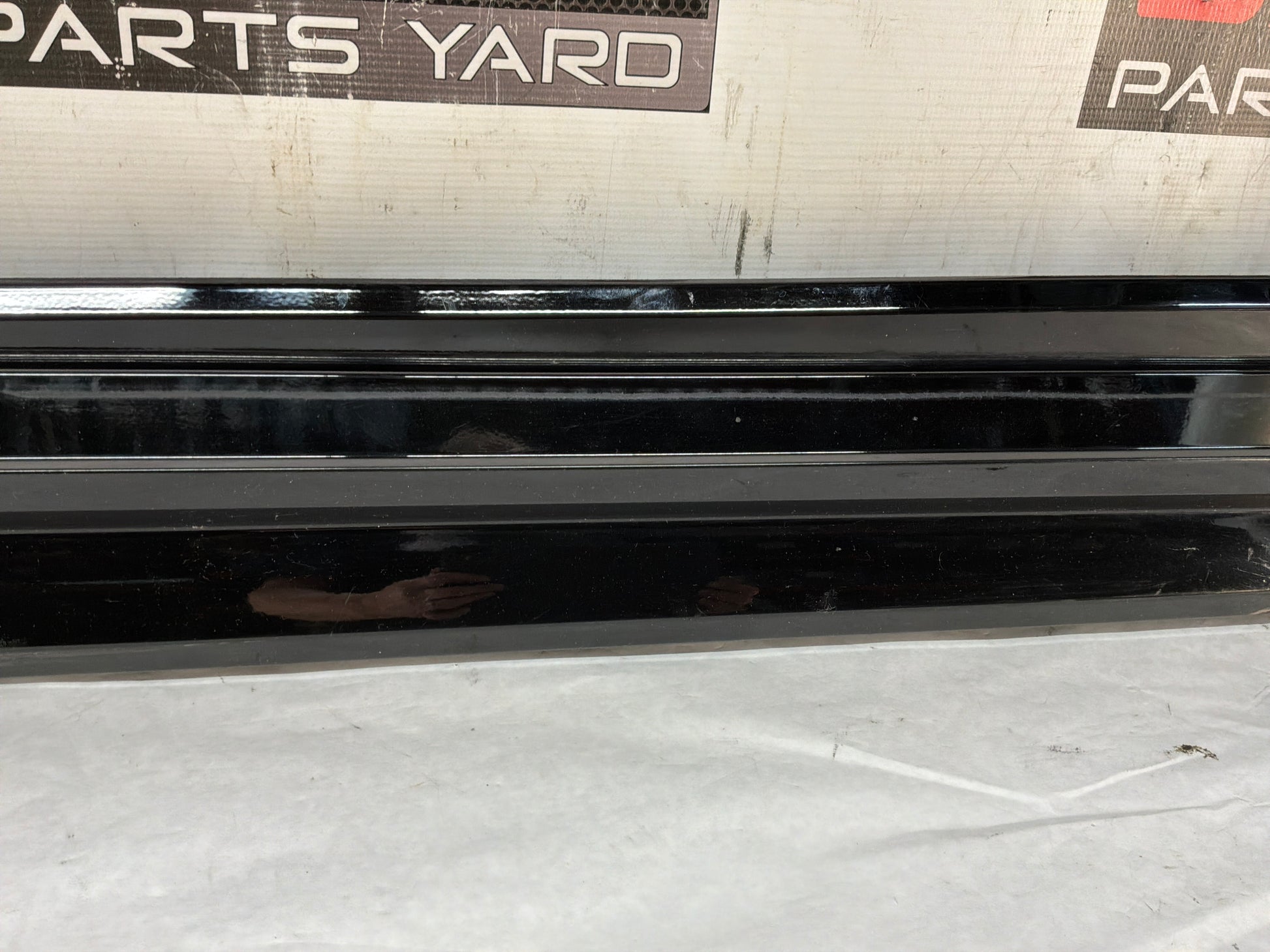 Rh rocker - Day's Parts Yard