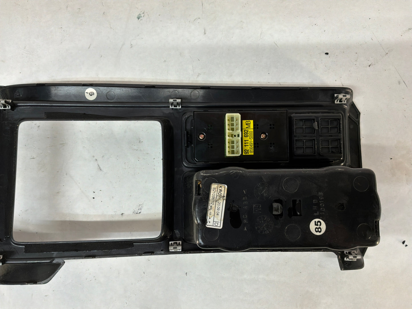 2005 Pontiac GTO Center Console Shifter Bezel Trim Plate Window Switches OEM