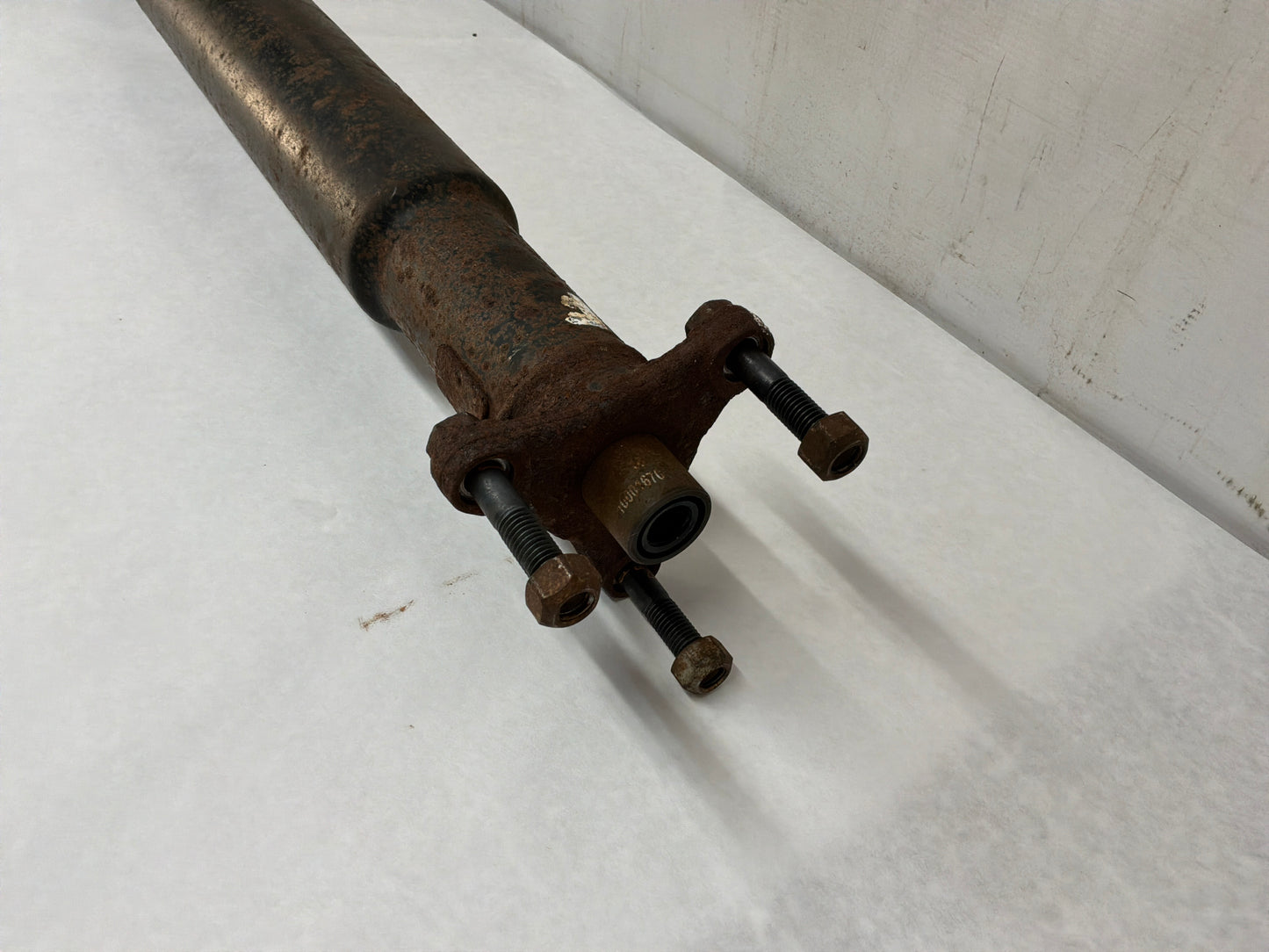 2008 Pontiac G8 GT Automatic Driveshaft Drive Shaft Propeller OEM