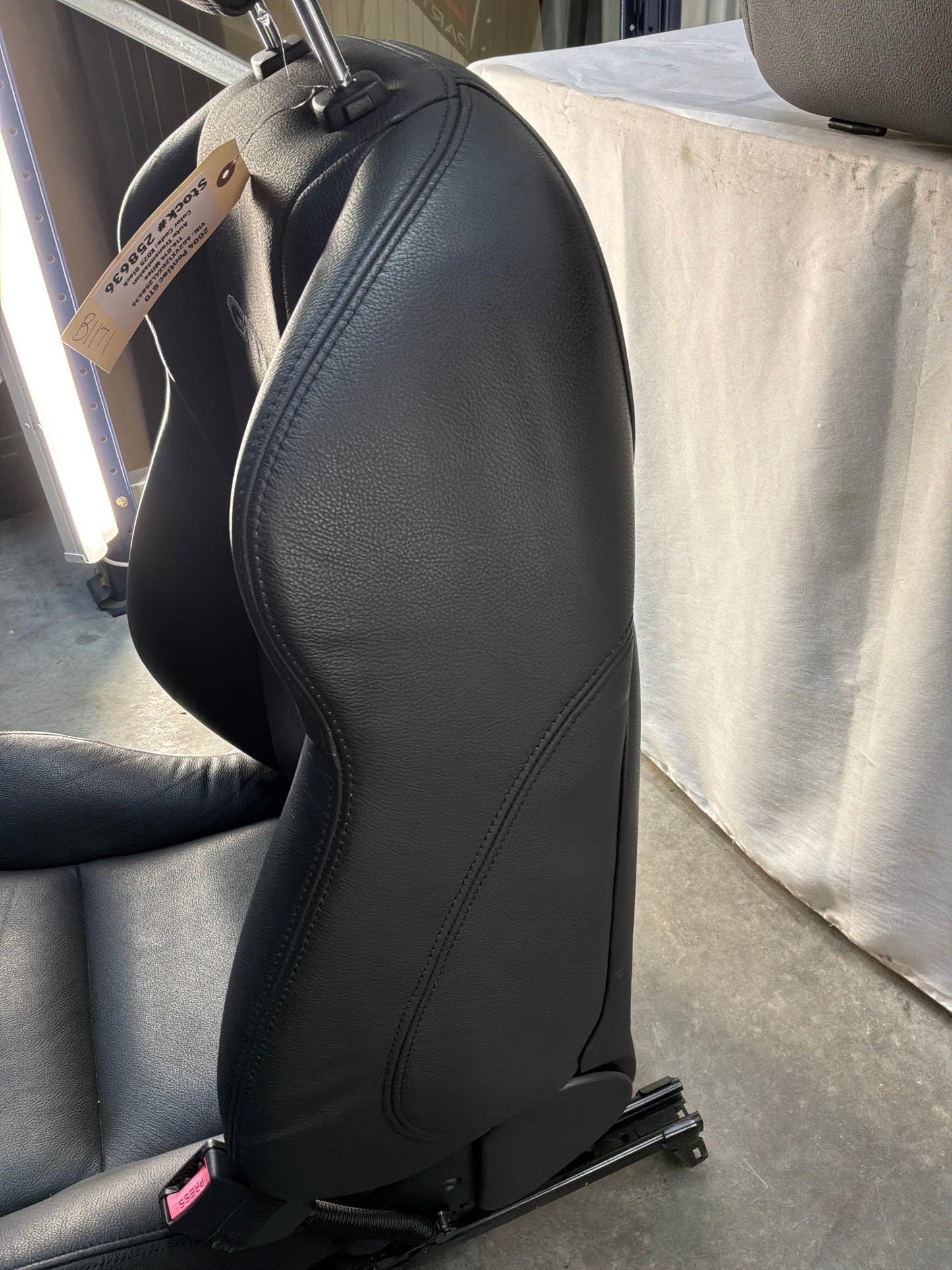 2004 Pontiac GTO Seats Fronts and Rears Black Leather OEM