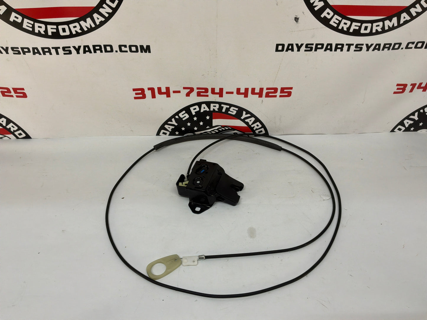 2008 Pontiac G8 GT Trunk Latch w/ Cable OEM