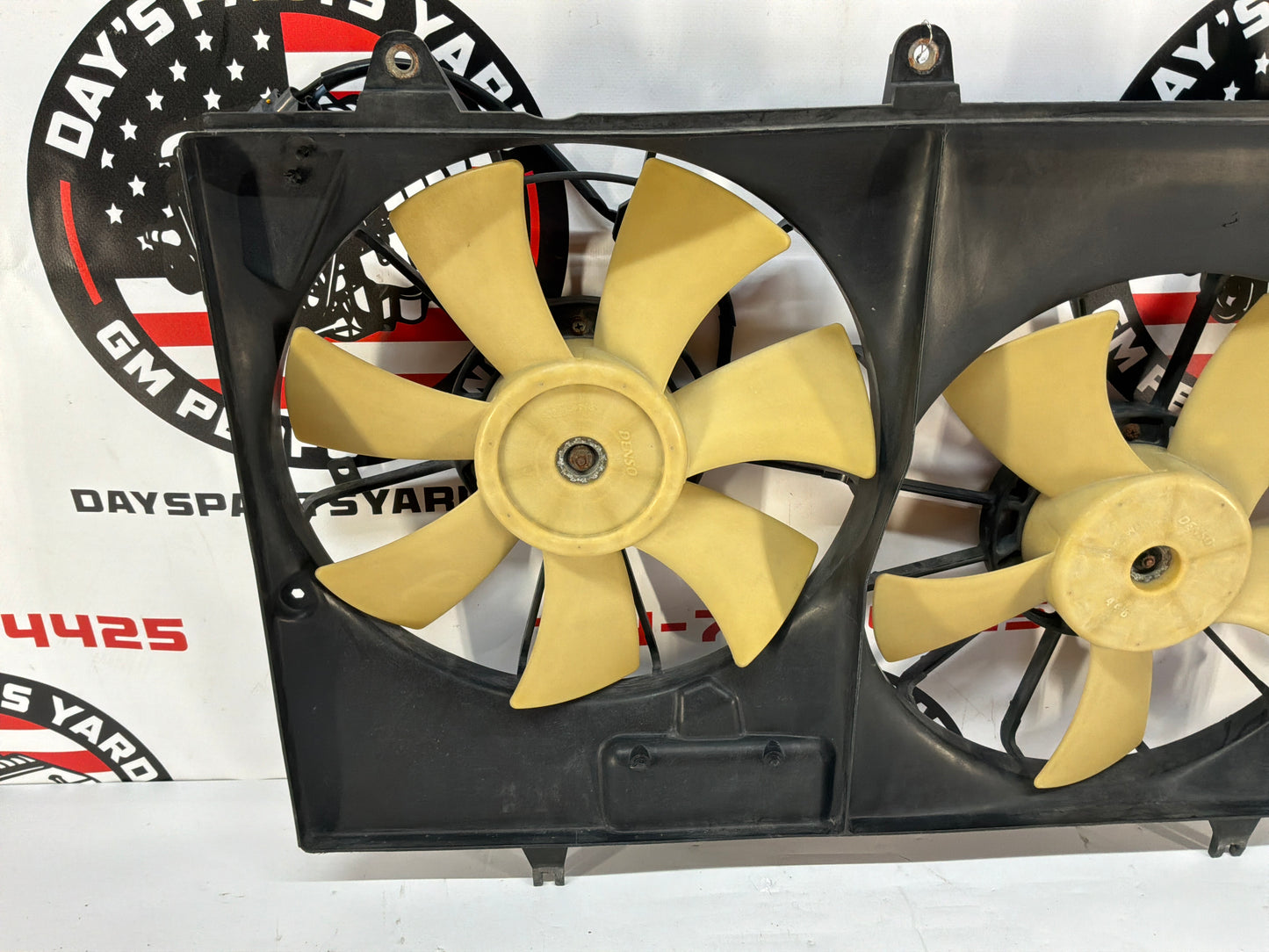 2006 Cadillac CTS-V Radiator Dual Electric Coolant Cooling Fans OEM