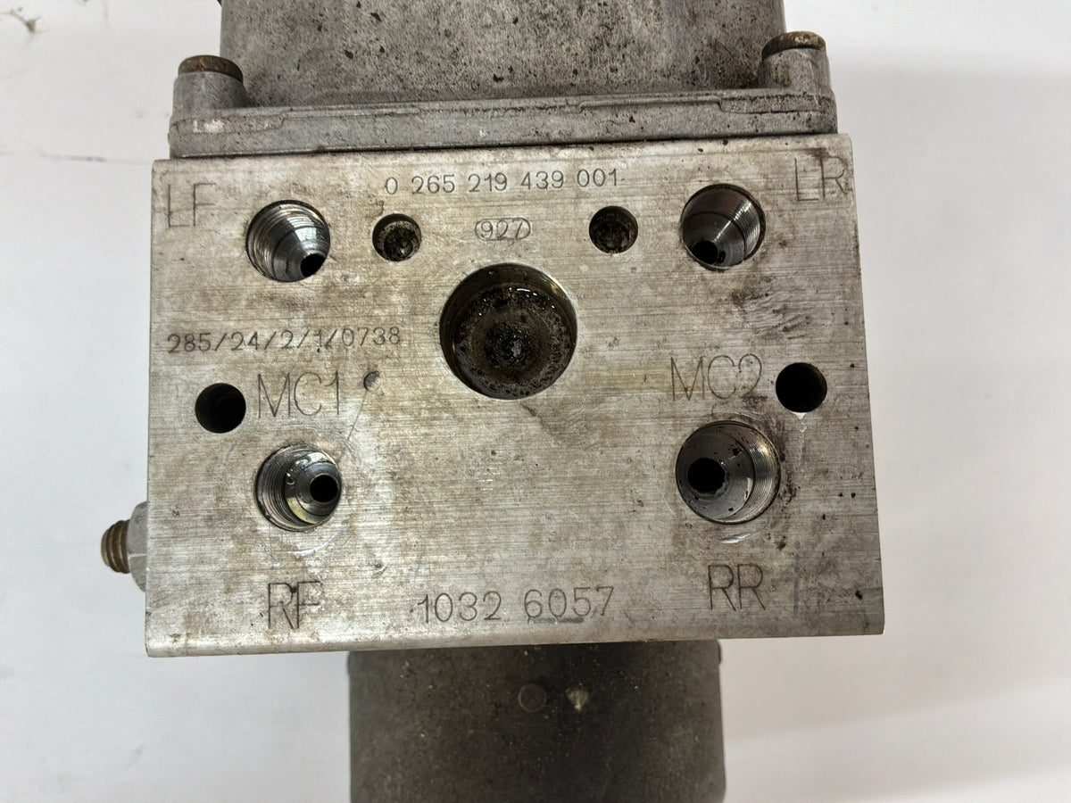 2002 Chevy Camaro Z28 Anti Lock Brake Pump Module OEM