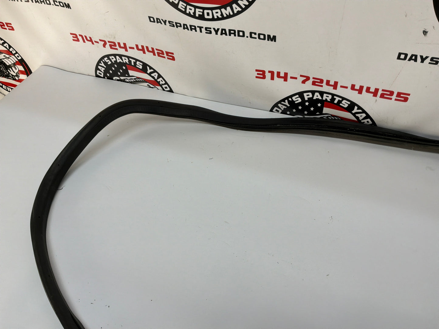 2006 Cadillac CTS-V Trunk Deck Lid Weather Strip Rubber Seal OEM