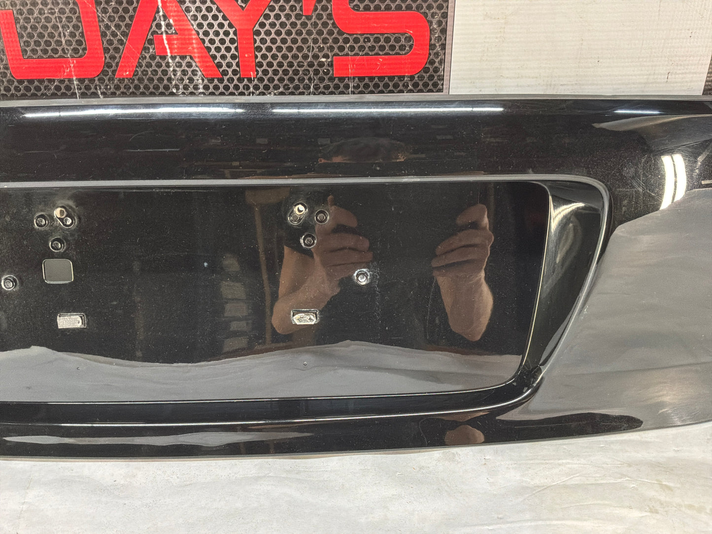 2004 Pontiac GTO Trunk Deck Lid Filler Insert Applique Panel Black OEM