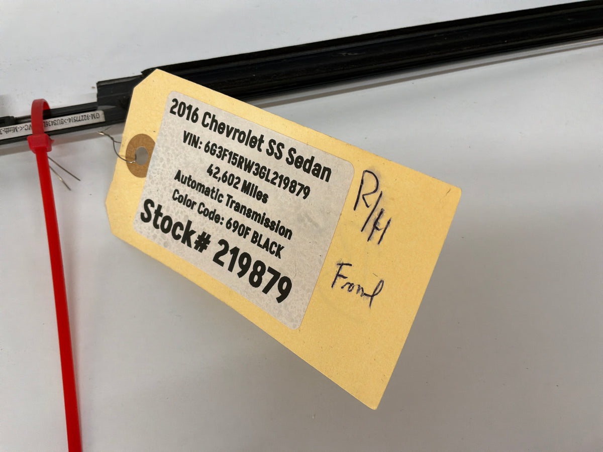 2016 Chevy SS Sedan RH Passenger Front Window Door Belt Reveal Molding Trim OEM