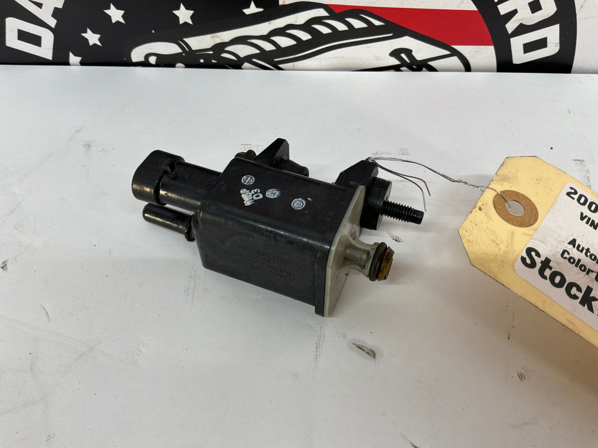 2009 Cadillac CTS-V Evap Emission Canister Purge Solenoid Valve Assembly
