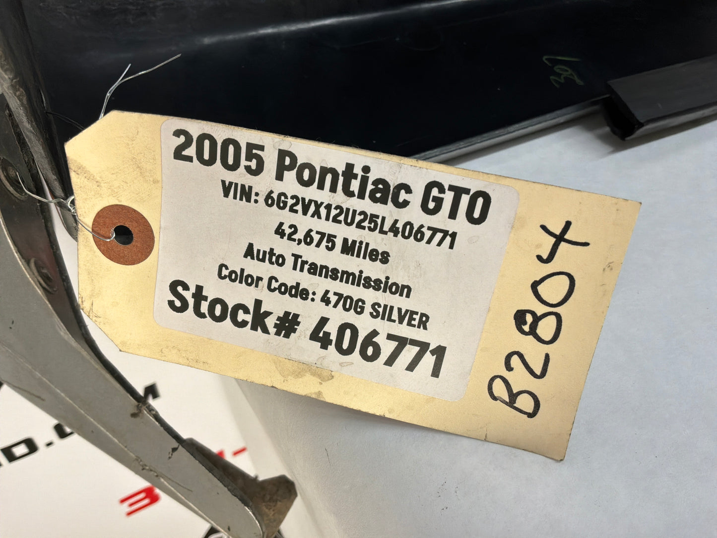 2005 Pontiac GTO LH Driver Rocker Molding Side Skirt Trim Panel OEM