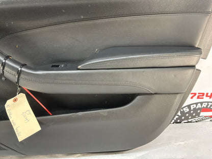 2018 Cadillac CTS-V Front RH Passenger Door Panel OEM broken grab
