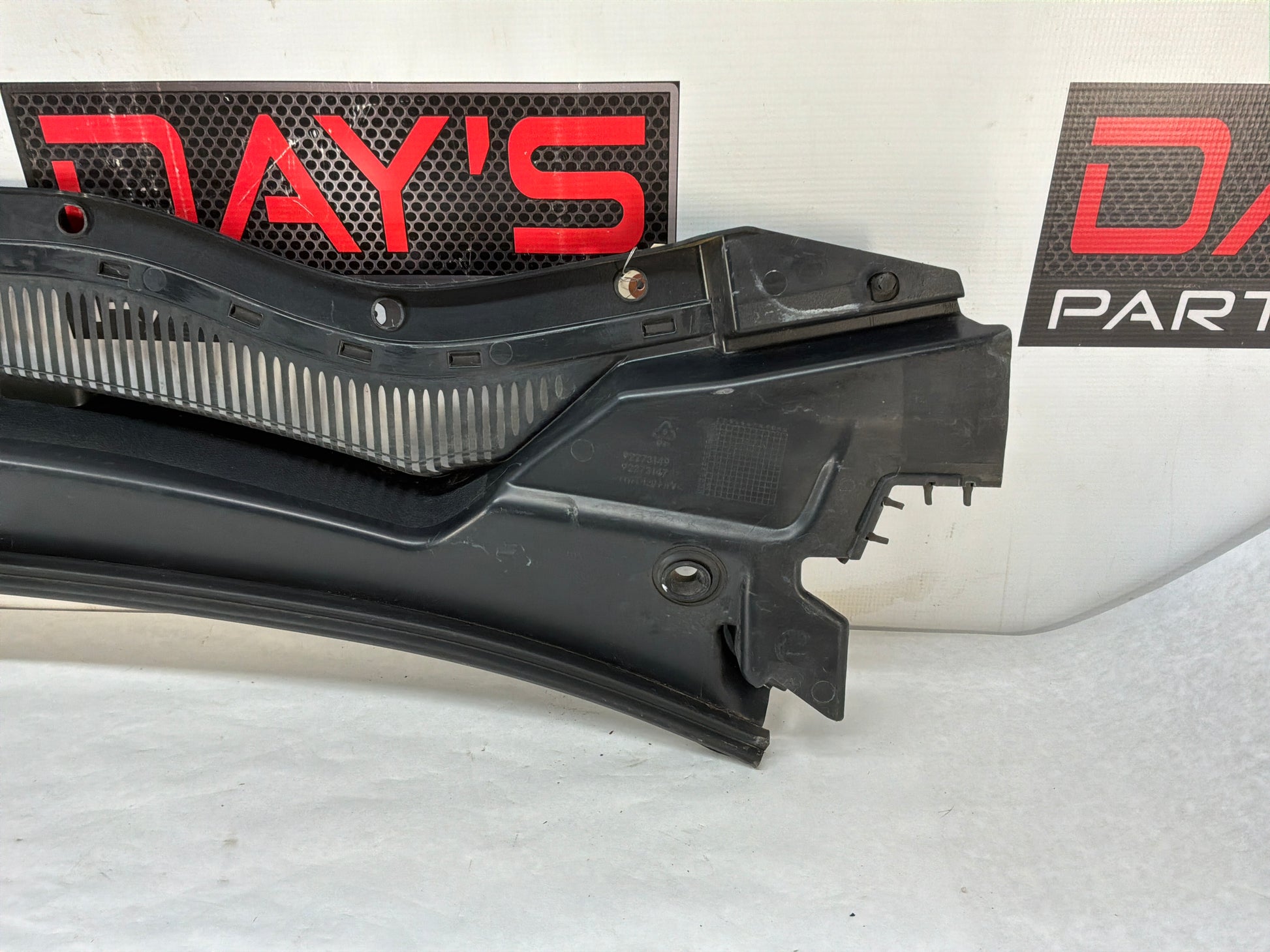 Cowl - Day's Parts Yard
