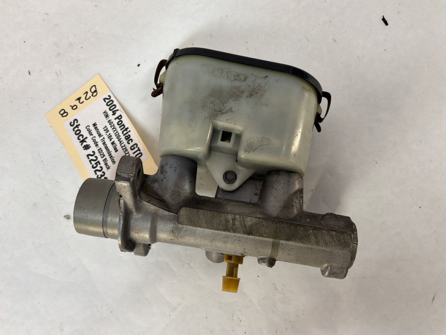 2004 Pontiac GTO Hydraulic Brake Master Cylinder OEM