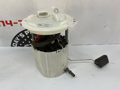 2014 Chevy SS Sedan Fuel Pump & Lever Sending Unit Assembly OEM