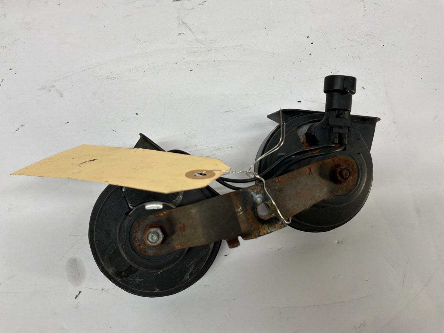2006 Cadillac CTS-V High & Low Horn Set OEM
