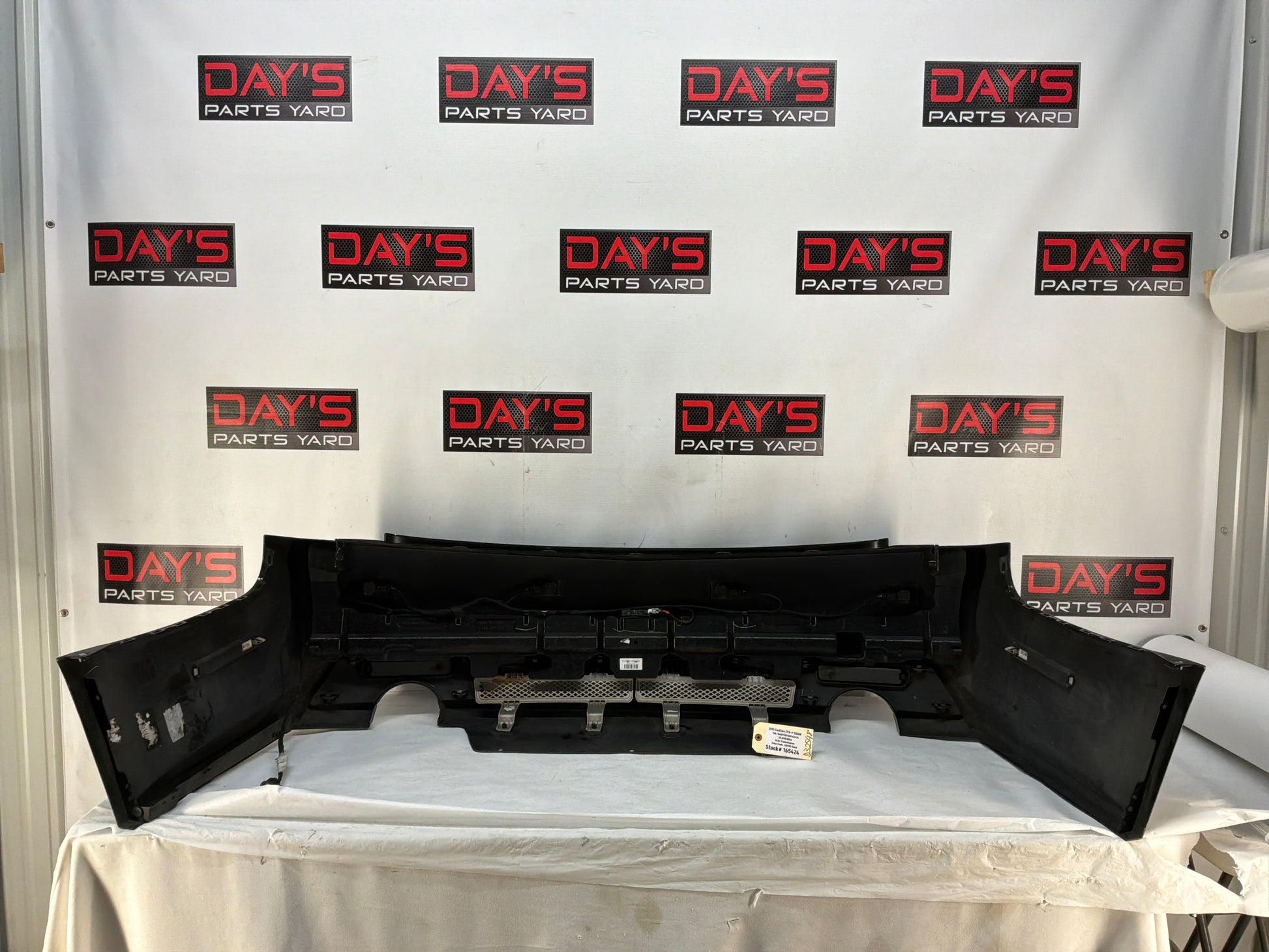 Rear bumper - Day's Parts Yard