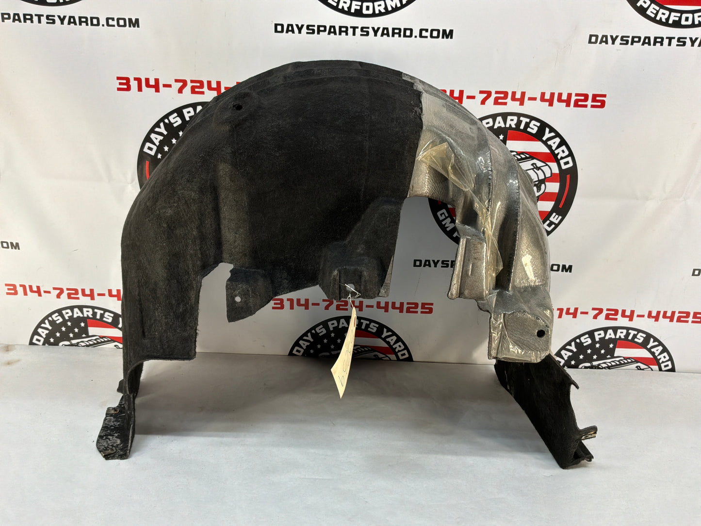 2016 Cadillac CTS-V RH Passenger Rear Fender Wheel House Well Liner OEM