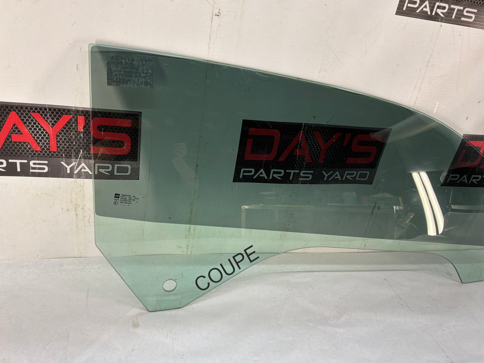 Rh front door window glass - Day's Parts Yard