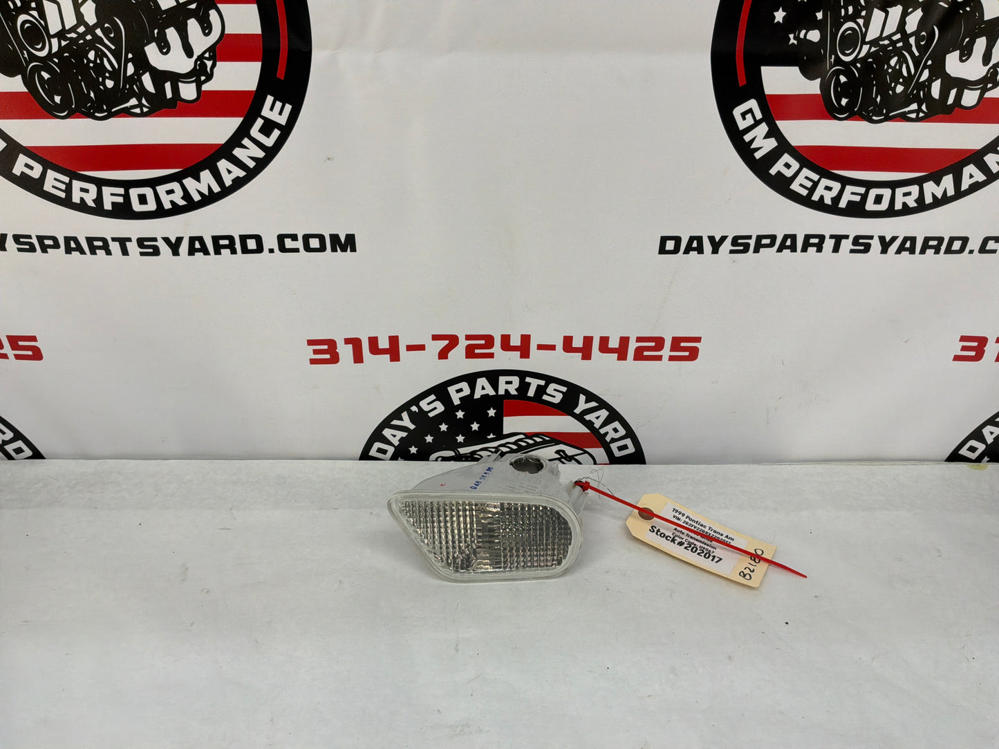 1999 Pontiac Trans Am WS6 RH Passenger Parking & Turn Signal Lamp Assembly