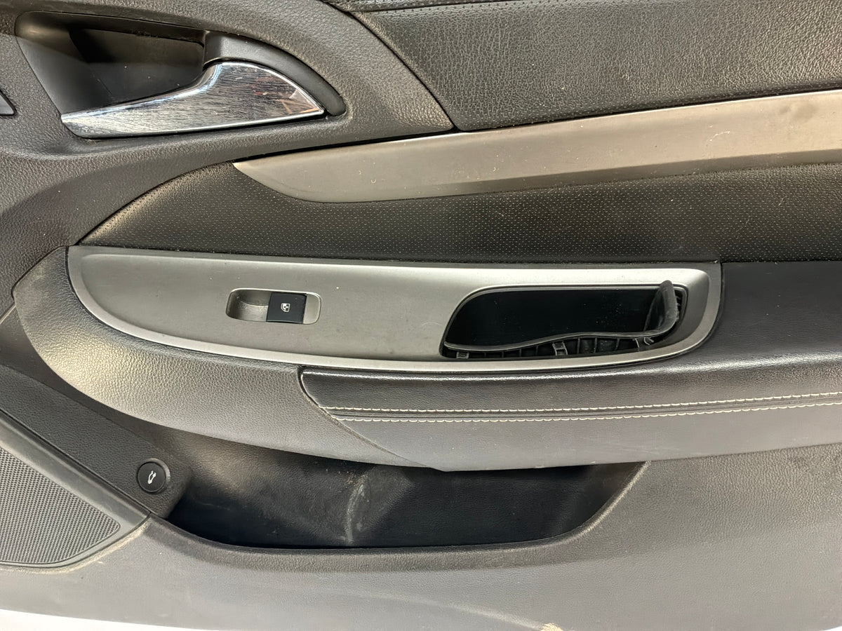 2014 Chevy Caprice PPV RH Passenger Front Door Panel OEM