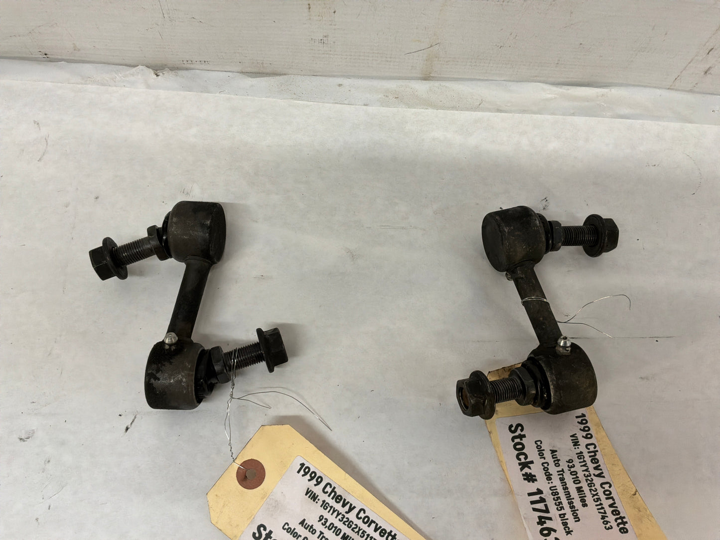Front sway bar links - Day's Parts Yard