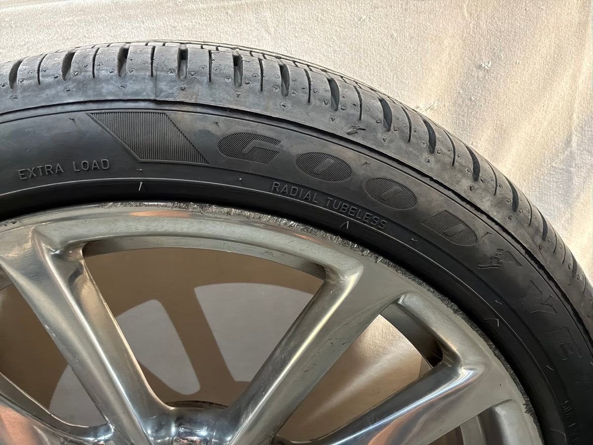 2014 Chevy SS Sedan Wheels Rim & Tires 19x8.5 & 19x9 275/35/19 245/40/19