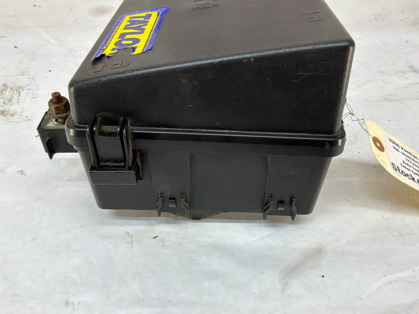 2008 Pontiac G8 GT Engine Bay Fuse Relay Wiring Junction Block Box Cover Lid OEM