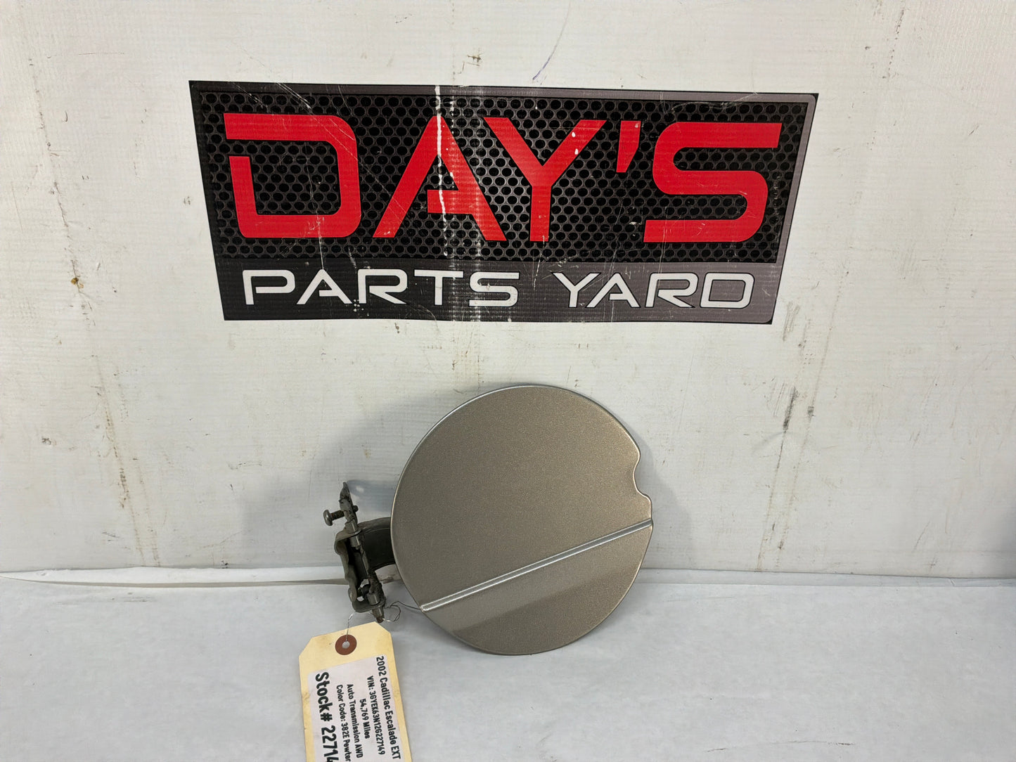2002 Cadillac Escalade EXT Fuel Filler Door Lid OEM