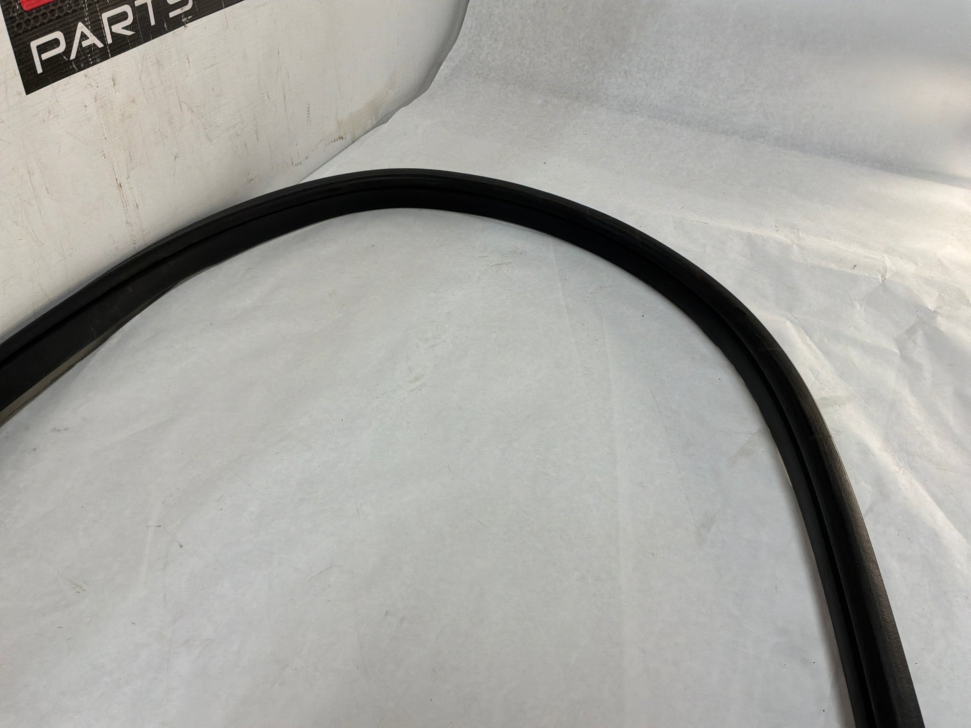 Rh weather strip - Day's Parts Yard