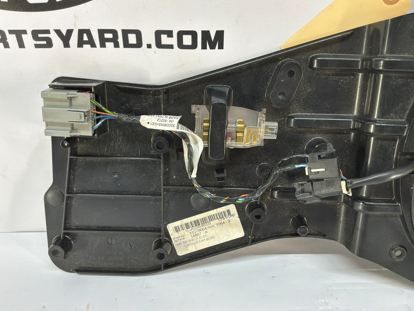 2006 Cadillac CTS-V RH Passenger Rear Shelf Bose Subwoofer Speaker OEM