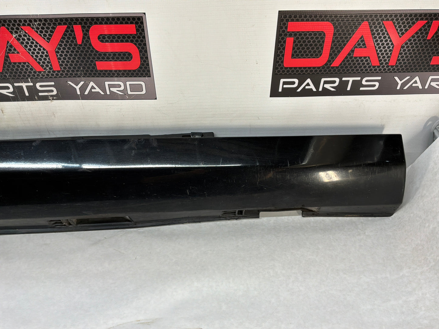 2013 Chevy Caprice PPV RH Passenger Rocker Molding Side Skirt Panel Trim Molding Black OEM - Day's Parts Yard