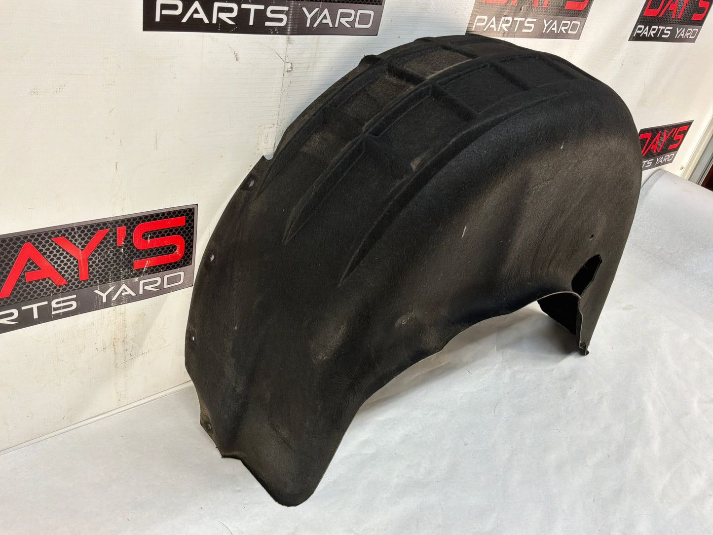 Lh rear wheel liner - Day's Parts Yard
