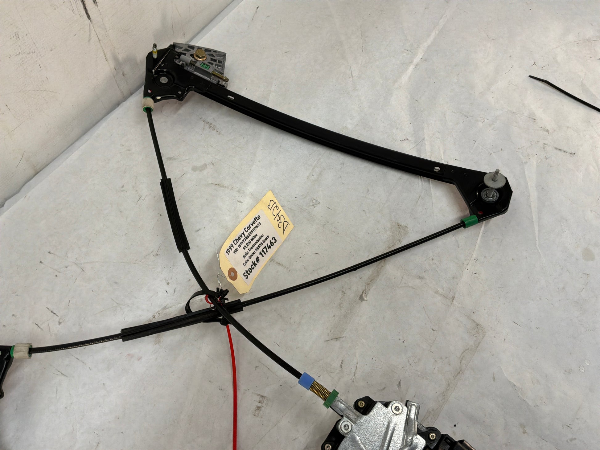 Rh window reg - Day's Parts Yard