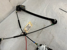 Rh window reg - Day's Parts Yard