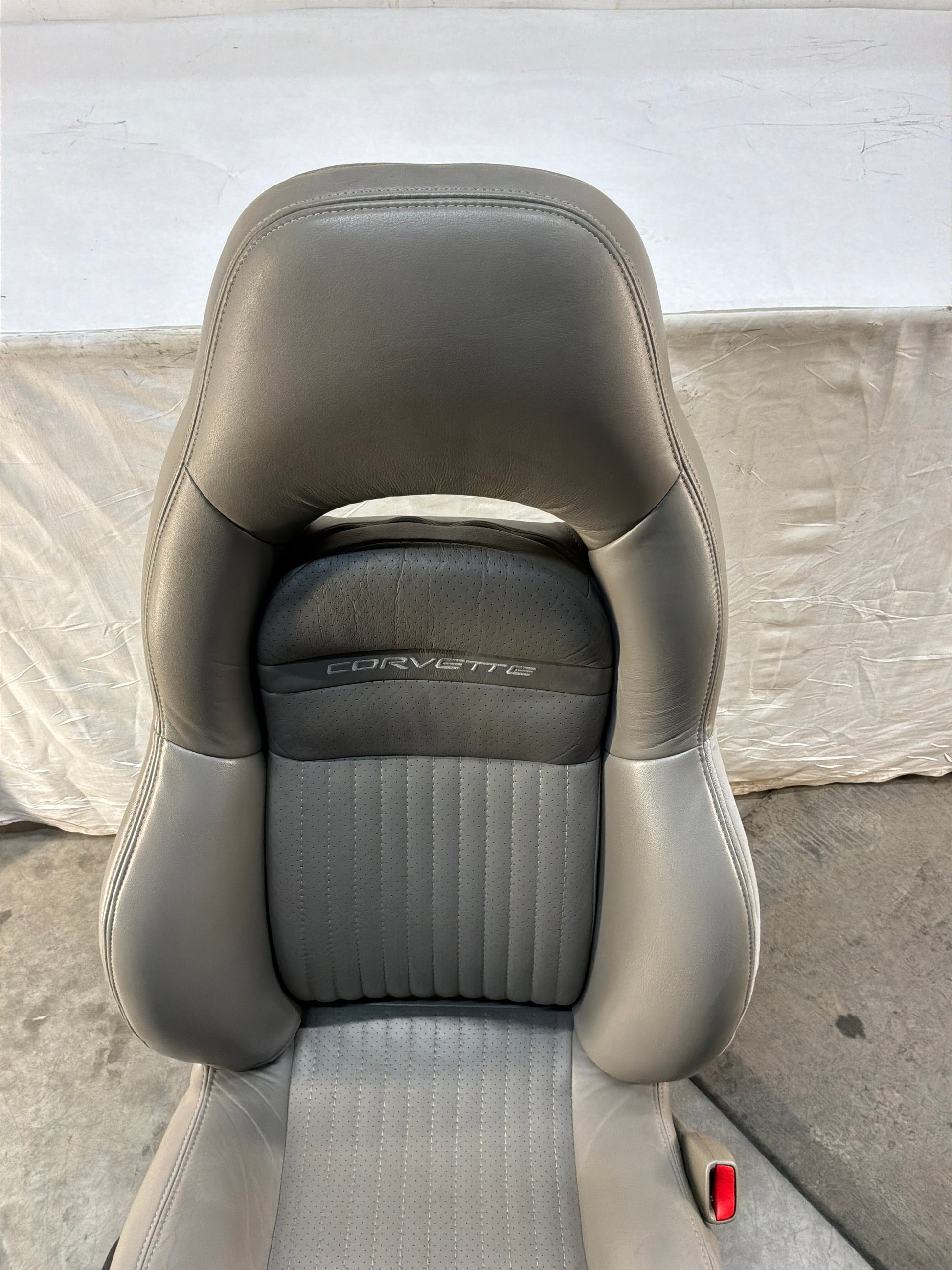 Front seats - Day's Parts Yard