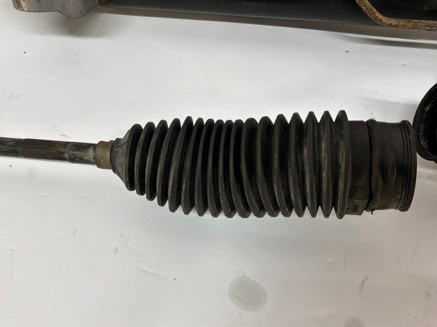 2006 Cadillac CTS-V  Hydraulic Steering Rack and Pinion Steering Gear OEM
