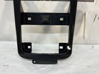 2009 Pontiac G8 GT Hardtop Over Head Console Dome Light Frame Bracket Bezel OEM - Day's Parts Yard