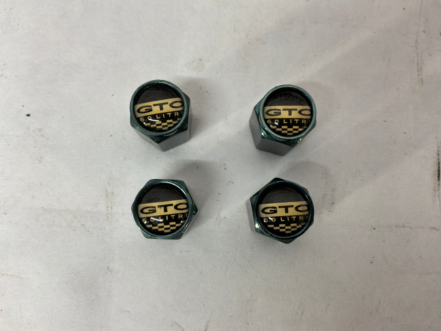 2005 Pontiac GTO Valve Stem Covers